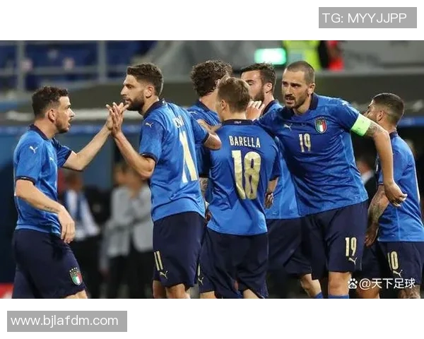 一生只效力于一支球队的传奇足球巨星的故事与荣耀